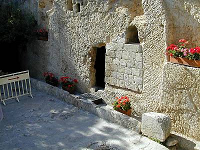 garden_tomb2_tb_n042200.jpg